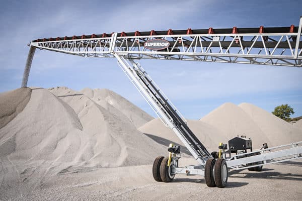 Băng tải xếp chồng xuyên tâm