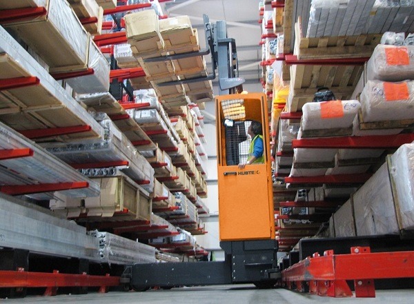 Các nhà kho hiện đại đang sử dụng nhôm như thế nào