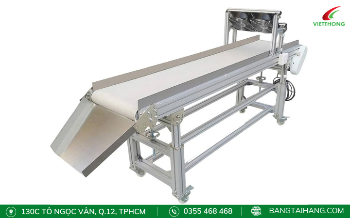 Băng tải PU có quạt làm mát sản phẩm