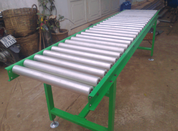 Ứng Dụng Nổi Bật Của Băng Tải Con Lăn Nhôm Trong Công Nghiệp