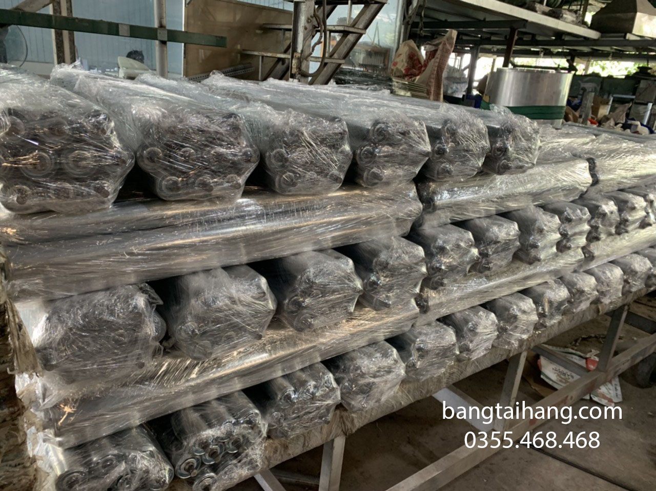 Vì sao nên thay băng tải hàng đã cũ cho hệ thống của bạn?