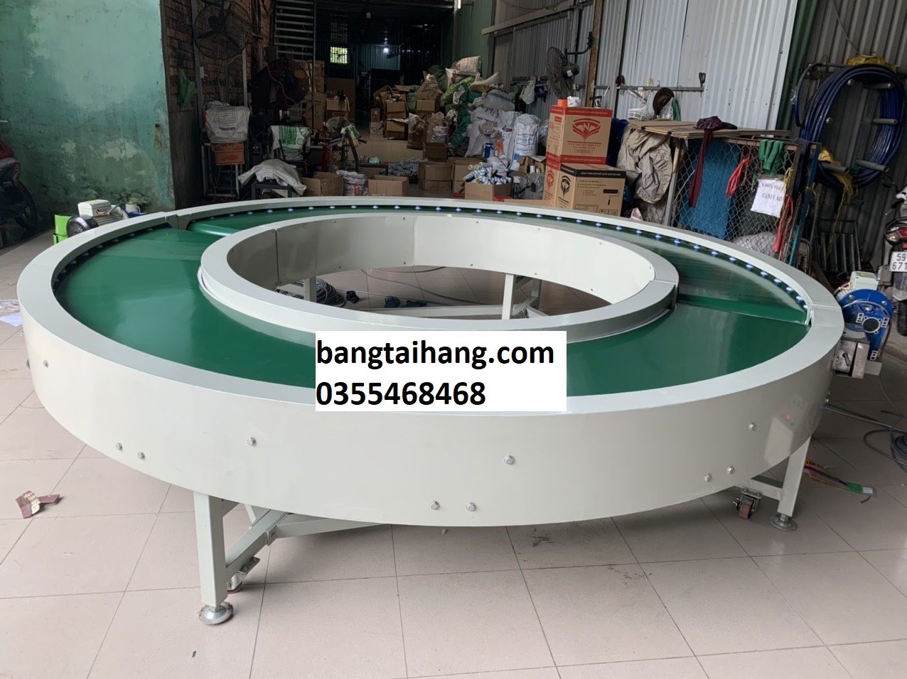 Băng tải con lăn góc cong và ứng dụng trong công nghiệp