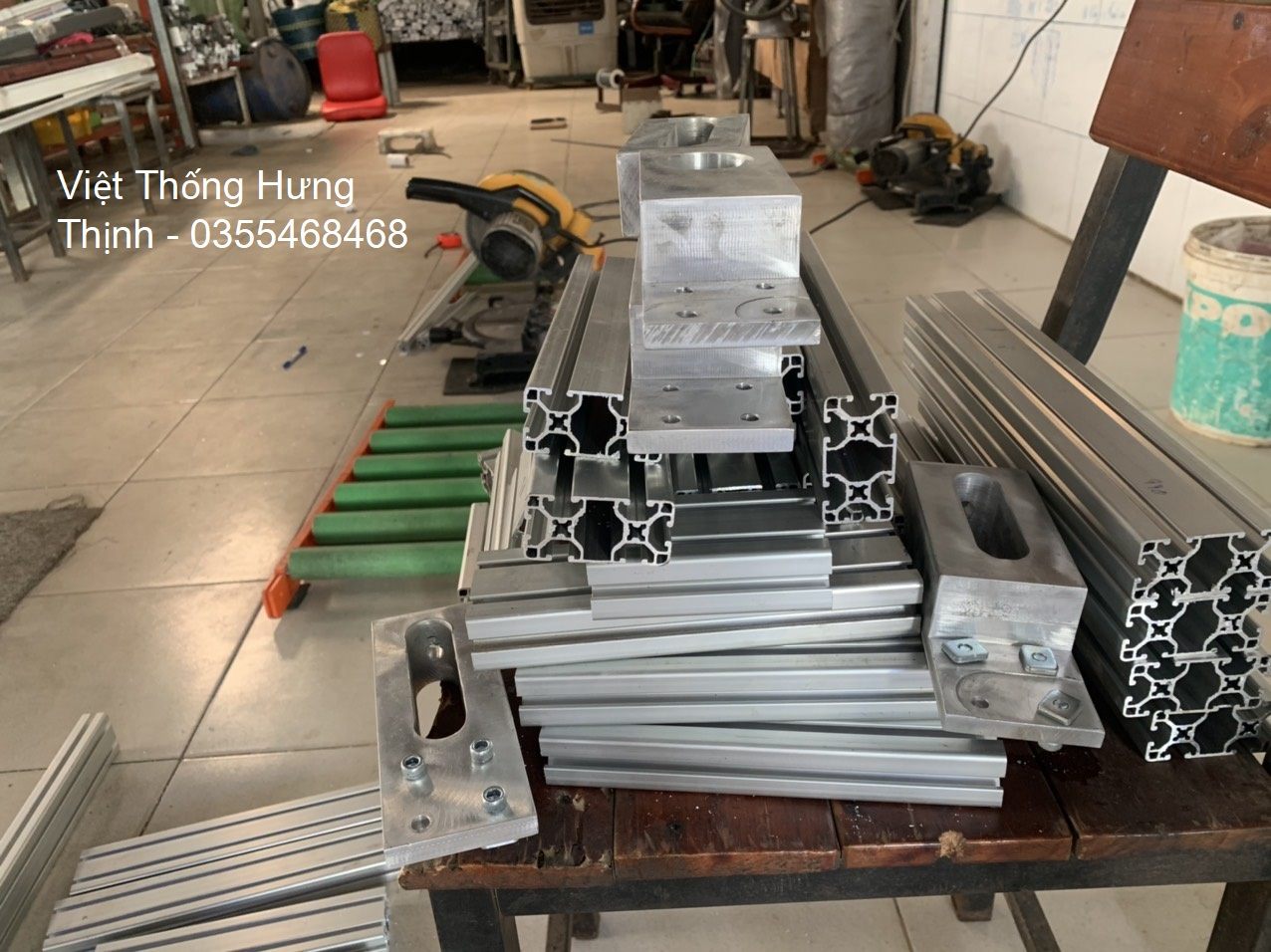 tai-sao-nen-chon-khung-nhom-dinh-hinh-cho-cua-so