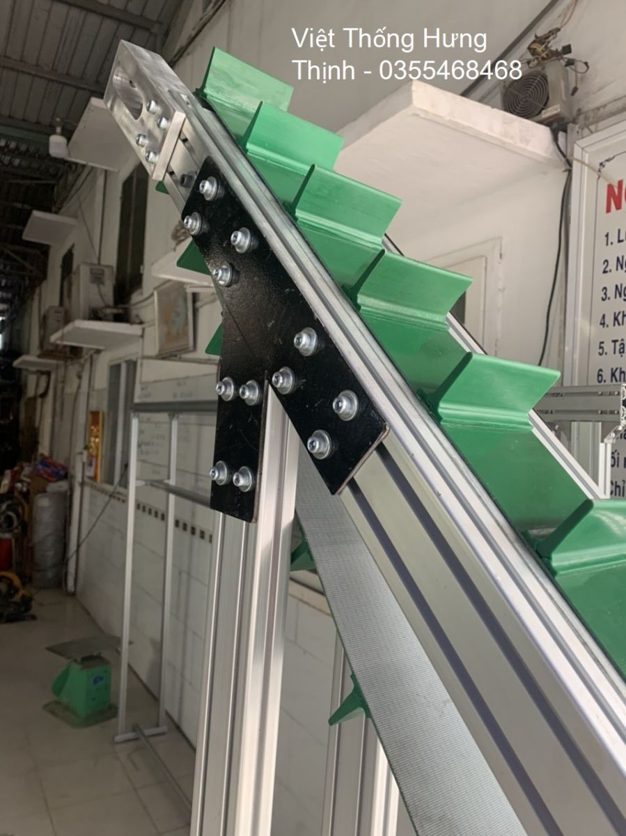 Những lưu ý về an toàn và hiệu suất khi thiết kế băng tải