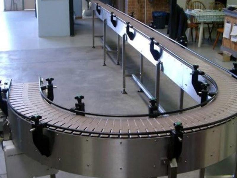 Làm thế nào để ngăn chặn sự mài mòn và rách trên hệ thống băng tải