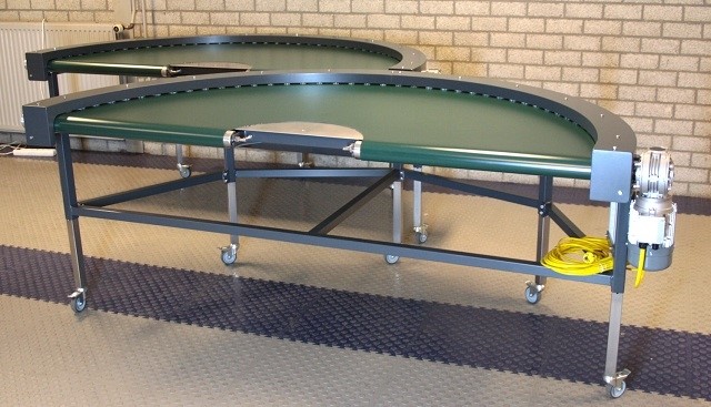 Băng tải chuyển hàng lên xe và những ưu điểm vượt trội