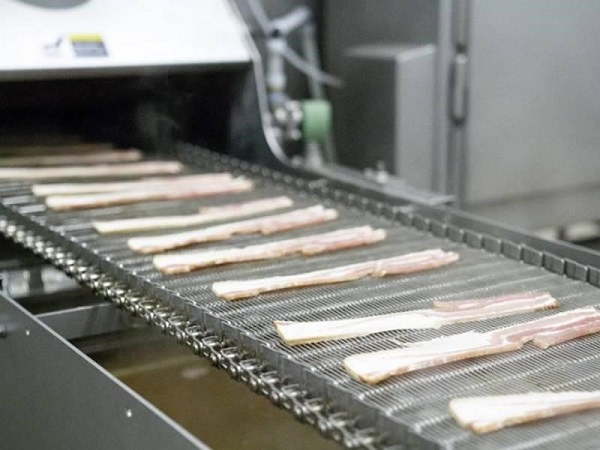 Bật mí ứng dụng tuyệt vời của băng tải lưới inox