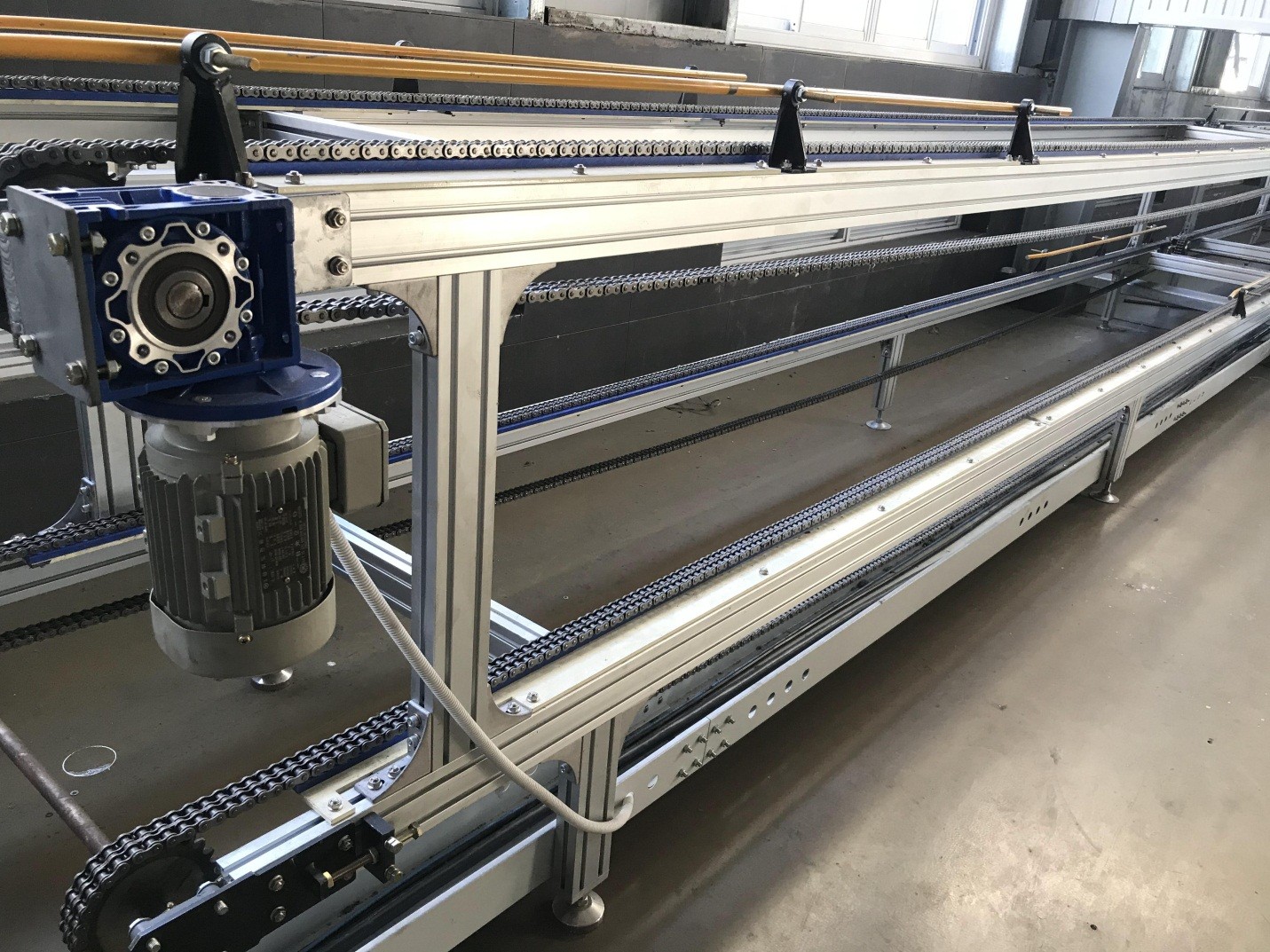 Biện pháp vệ sinh và khử trùng thiết bị băng tải để tránh Covid-19