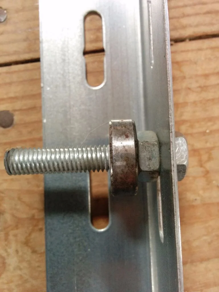 Cách thức để DIY một băng tải cơ bản có thể ứng dụng được