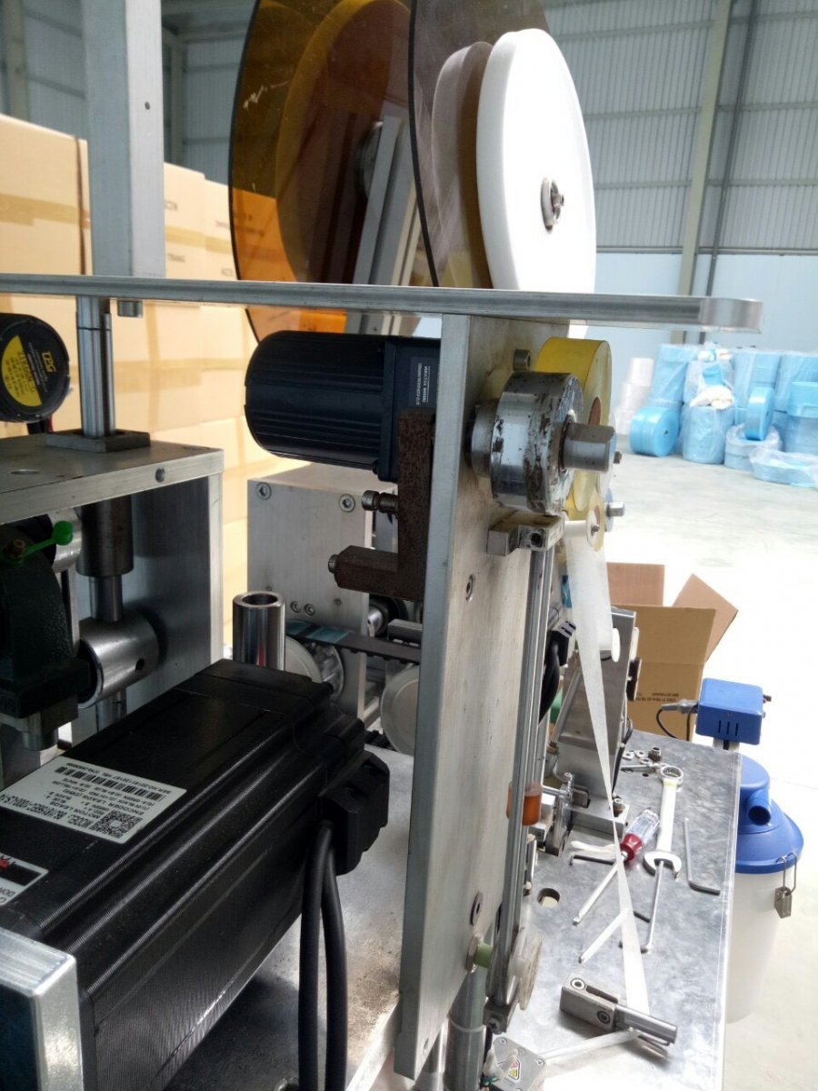 Máy sản xuất khẩu trang và vai trò quan trọng của khẩu trang phòng dịch covid-19