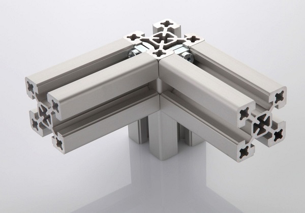 Nhôm định hình và những ứng dụng tuyệt vời của mình trong ngành xây dựng