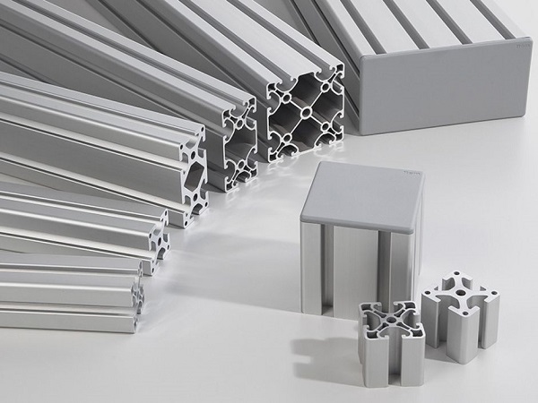Nhôm định hình và những ứng dụng tuyệt vời của mình trong ngành xây dựng