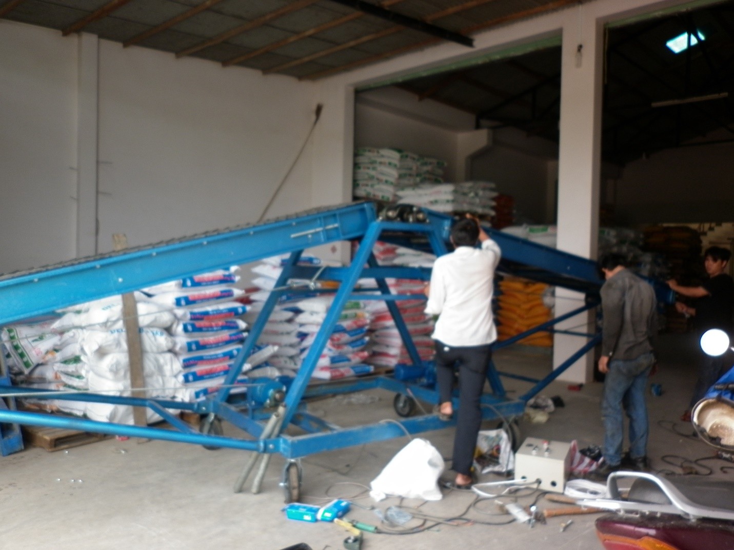 Tìm hiểu về băng tải cánh bướm