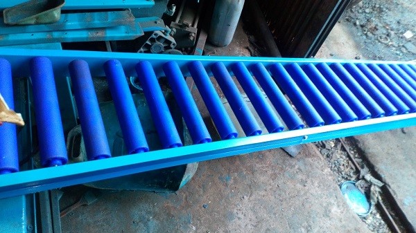 Tìm hiểu về con lăn nhựa và băng tải con lăn