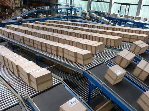Những điều cần biết về băng tải thùng carton trong công nghiệp