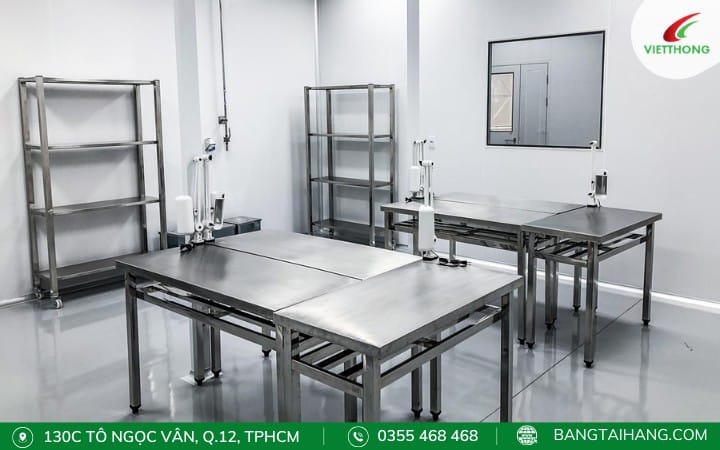 Bàn thao tác inox trong môi trường phòng sạch