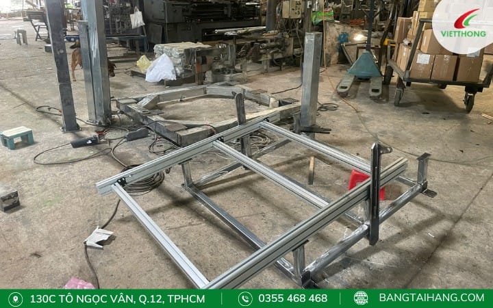 Xưởng gia công giá kệ khung nhôm định hình Xưởng gia công giá kệ khung nhôm định hình