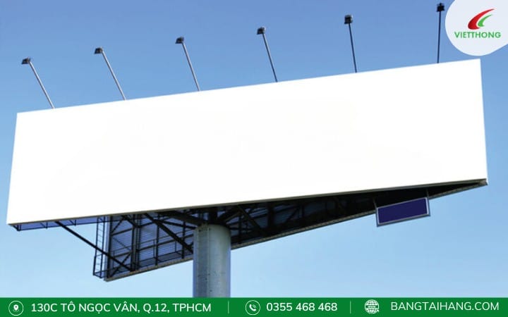 Nhôm định hình bền bỉ chịu được nắng mưa phù hợp để làm bảng hiệu ngoài trời